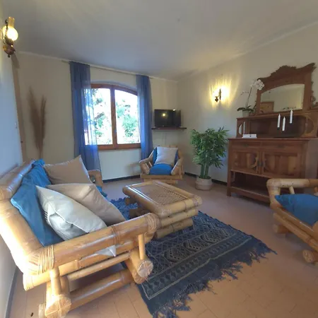 Villa Etnic Eloise