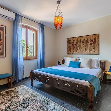 Etnic Eloise Villa *